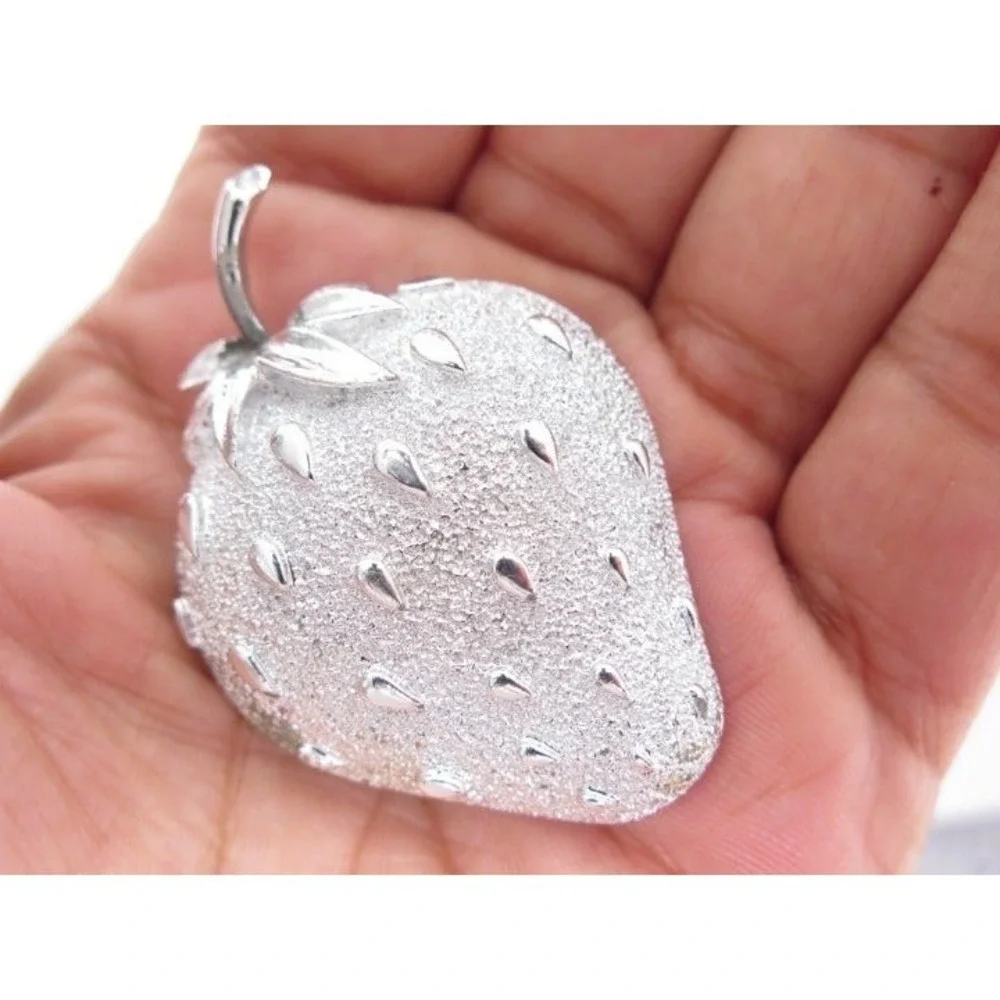 Vintage Sarah‎ Cov Strawberry Brooch